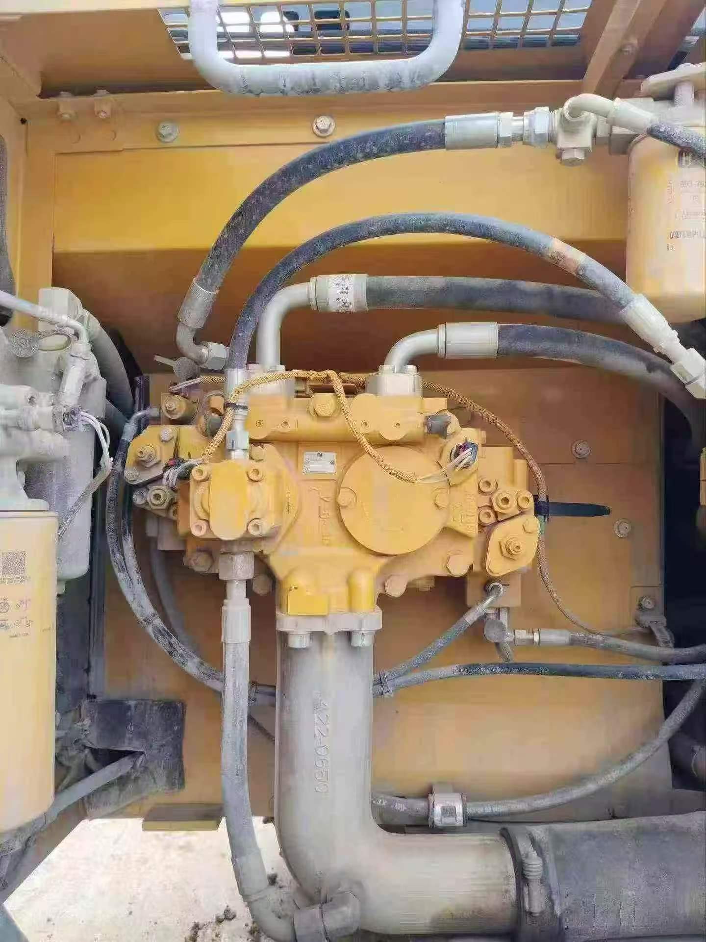 Buy Caterpillar 330B Used Excavator / 3 Buy Caterpillar 330B Used Excavator / 3