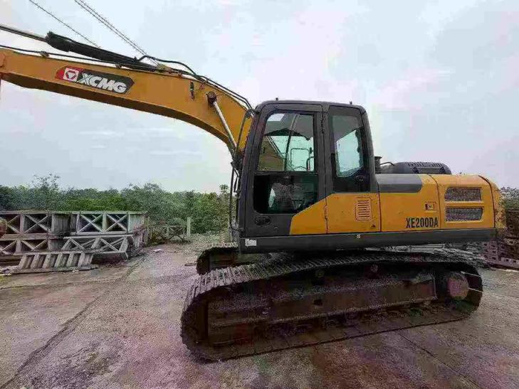 Buy XCMG XE200 Used Excavator / 1