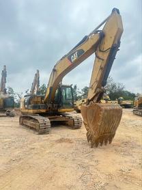 Buy Caterpillar 320D Used Excavator / 3 Buy Caterpillar 320D Used Excavator / 3
