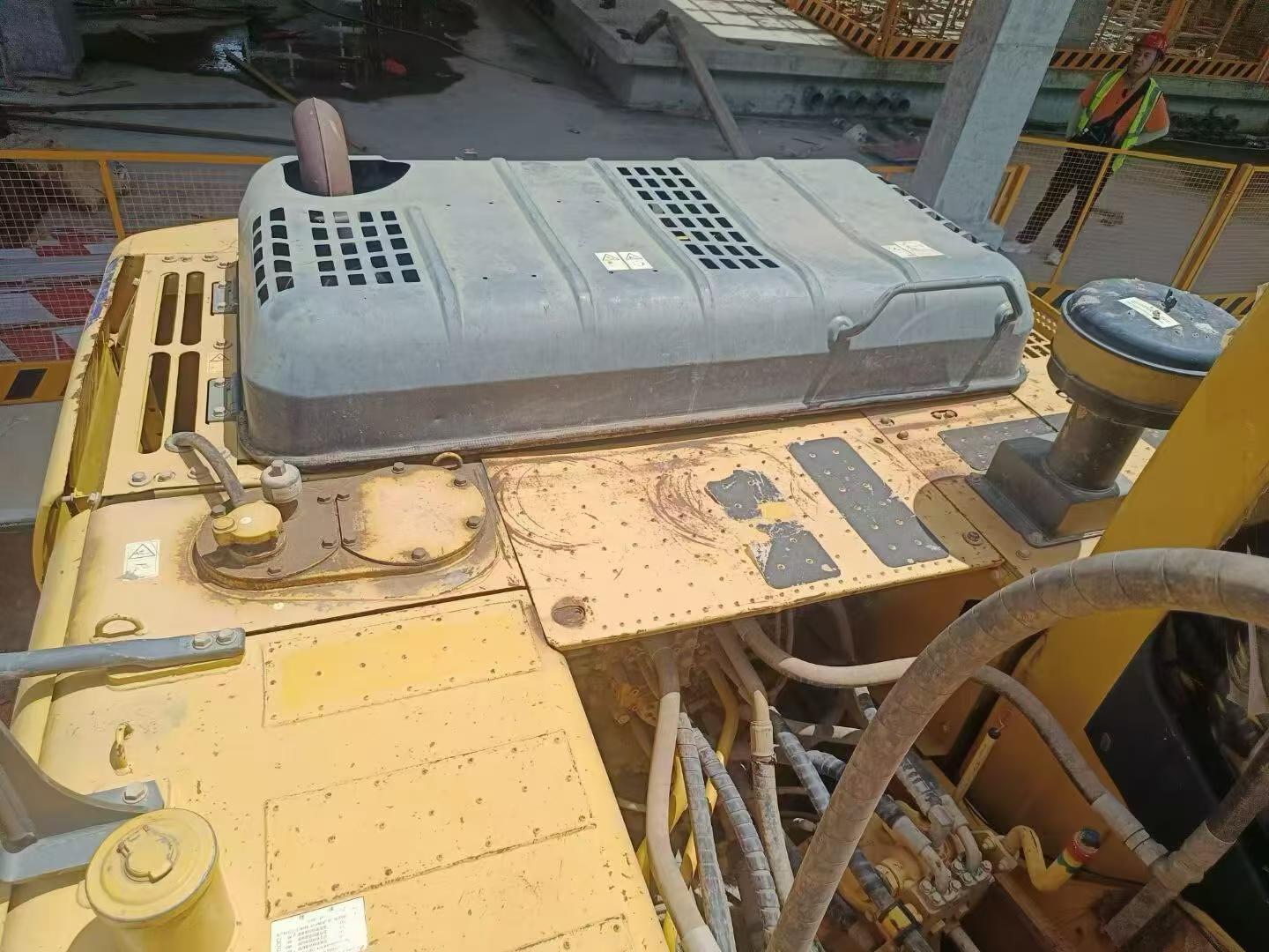 Buy Komatsu PC200-8 Used Excavator / 5
