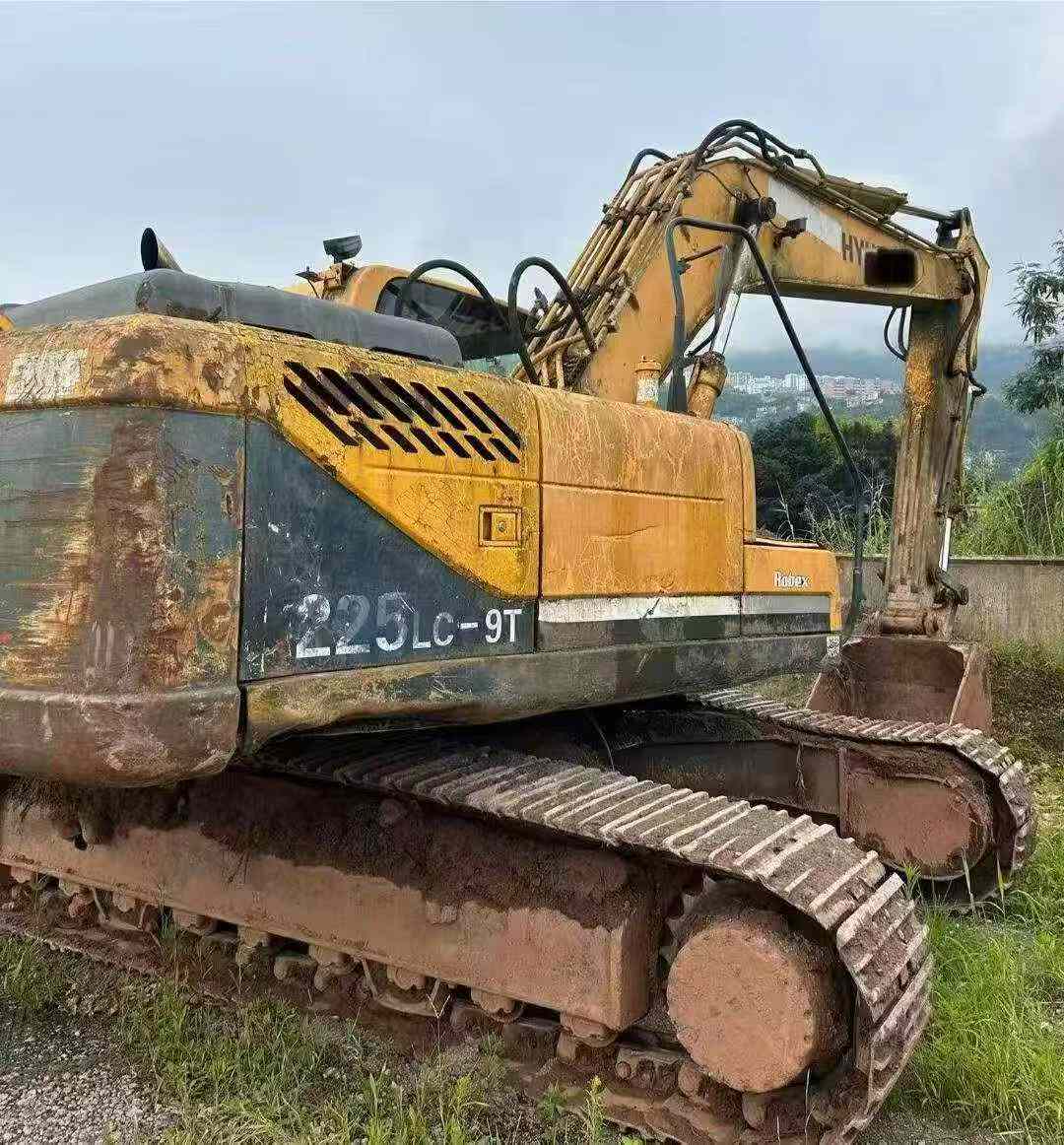 Buy Hyundai R225-7 Used Excavator / 5