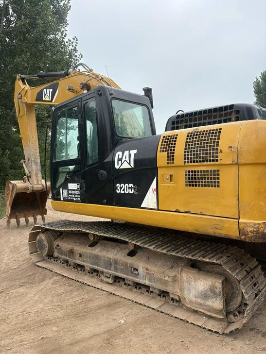 Buy Caterpillar 320D Used Excavator / 1