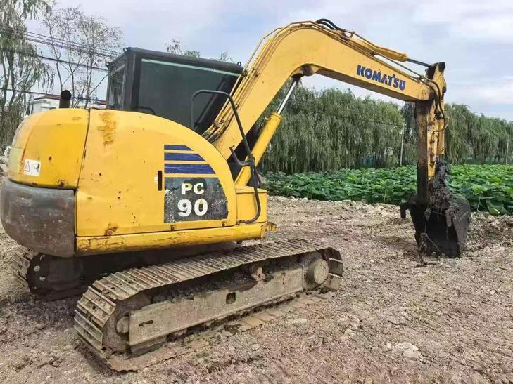 Buy Komatsu PC60-8 Used Excavator / 1