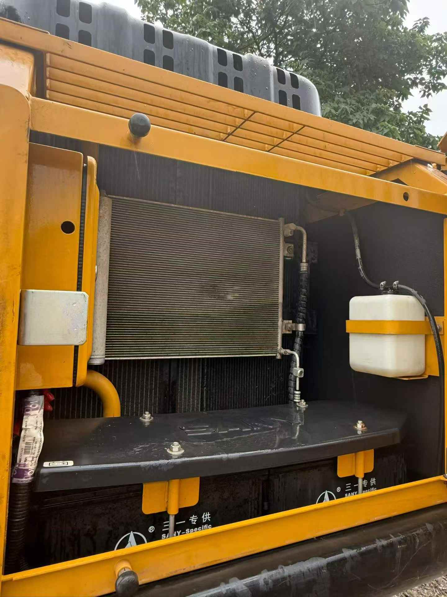 Buy Sany SY200C Used Excavator / 9