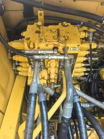 Buy Komatsu PC200-10 Used Excavator / 4 Buy Komatsu PC200-10 Used Excavator / 4