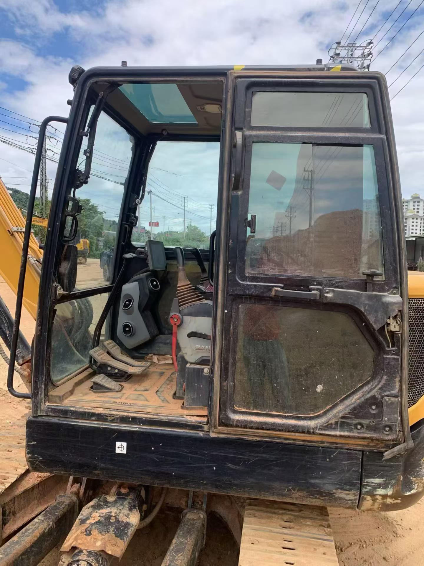 Buy Sany SY60 Used Excavator / 8