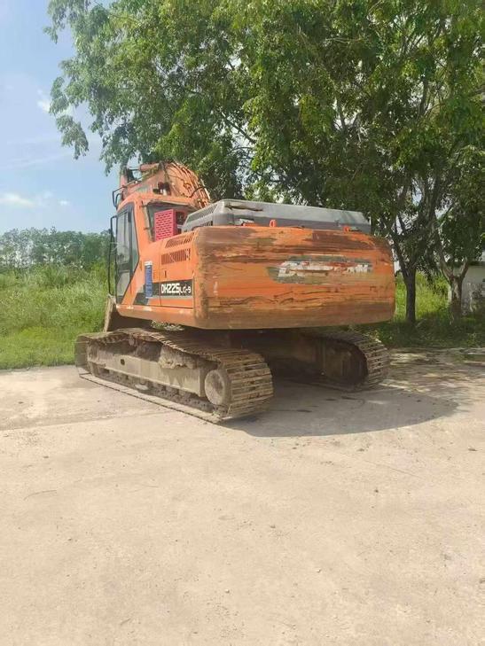 Buy Doosan DH225-9 Used Excavator / 1