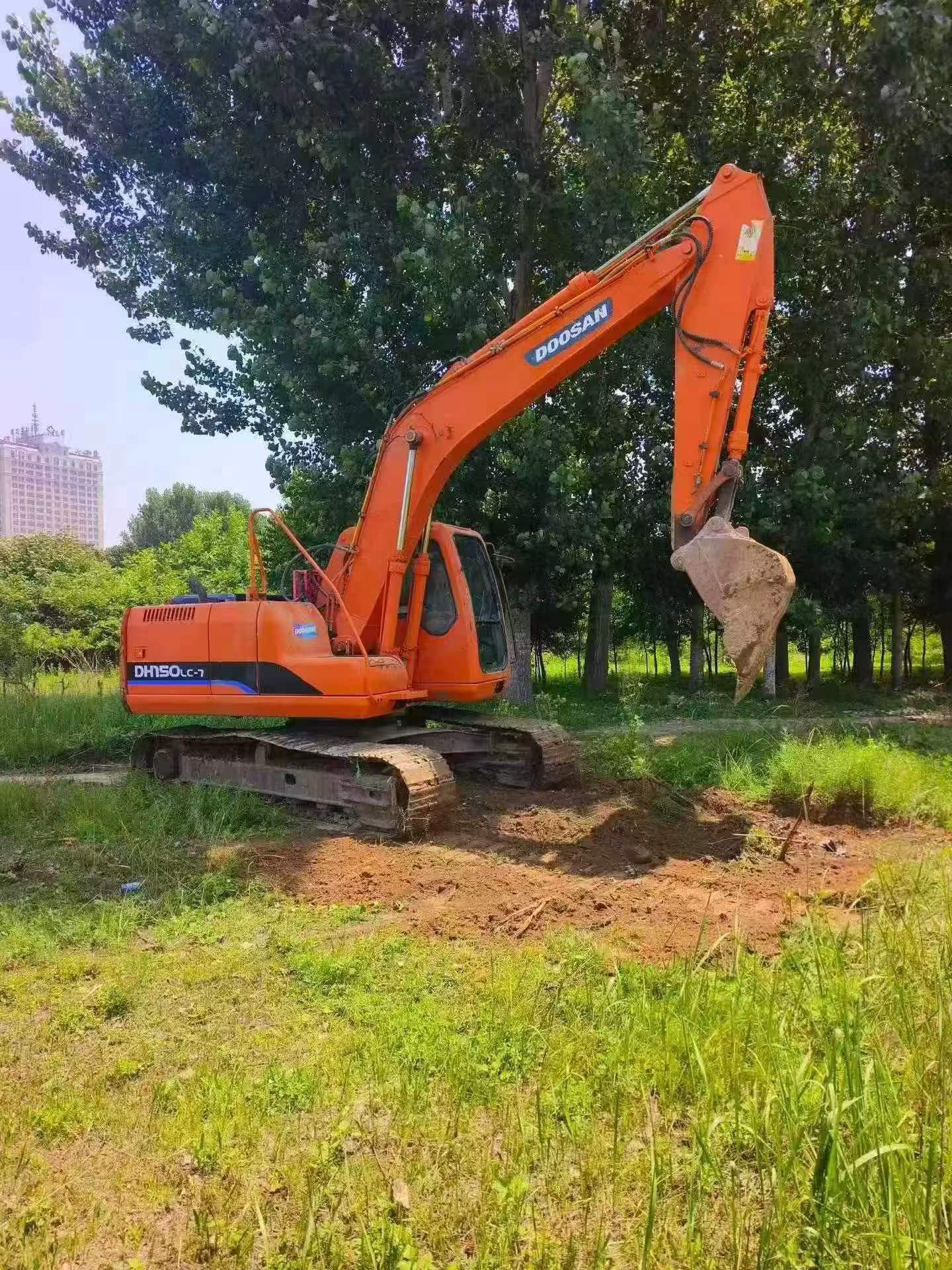 Buy Doosan DH150-7 Used Excavator / 7