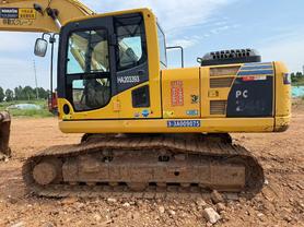 Buy Komatsu PC200 Used Excavator / 2 Buy Komatsu PC200 Used Excavator / 2