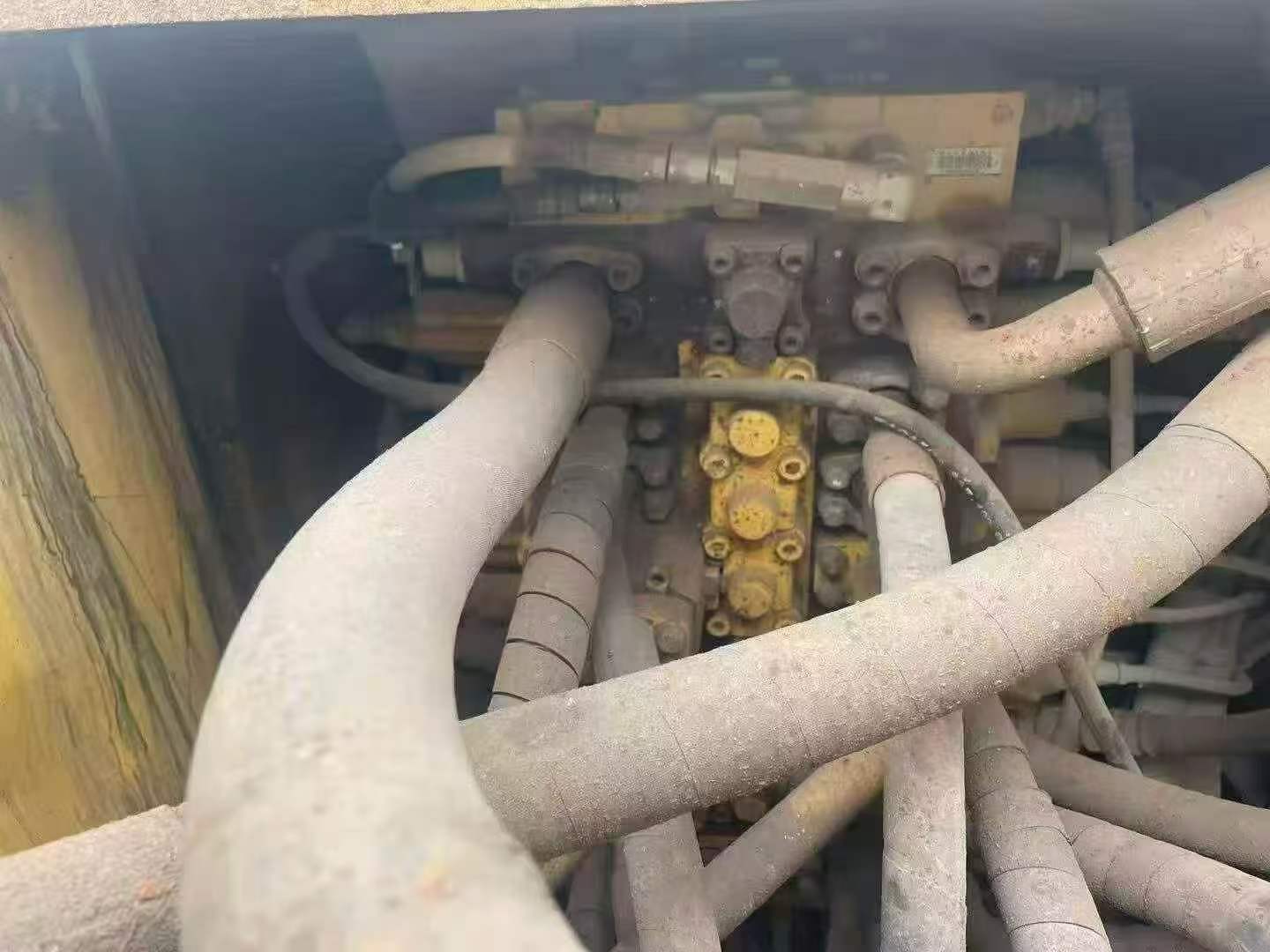 Buy Komatsu PC270-7 Used Excavator / 3