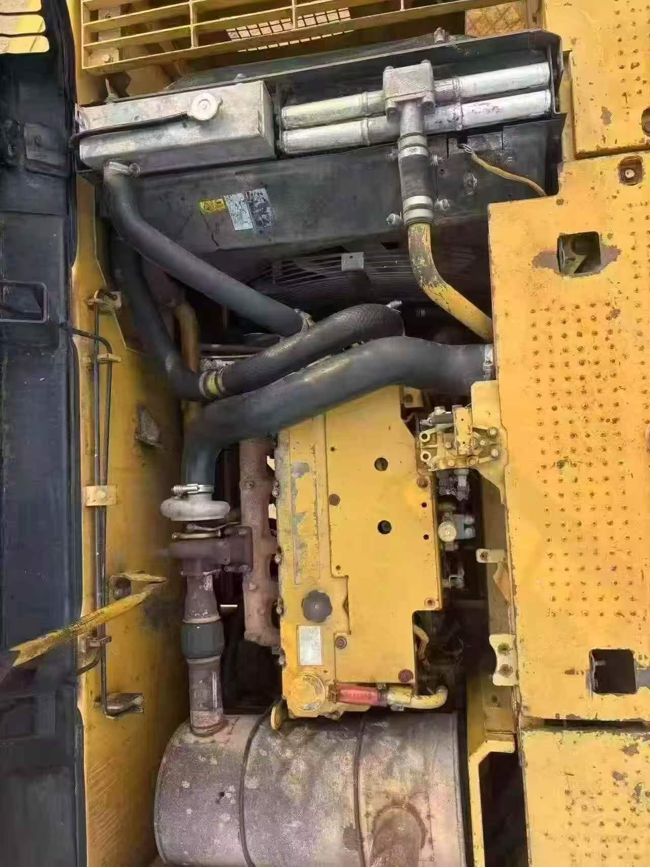 Buy Caterpillar 320D Used Excavator / 6