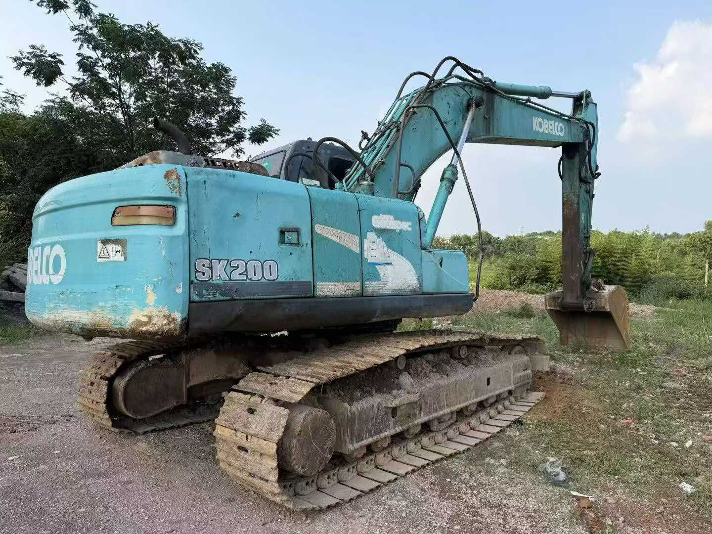 Buy Kobelco SK200-8 Used Excavator / 4