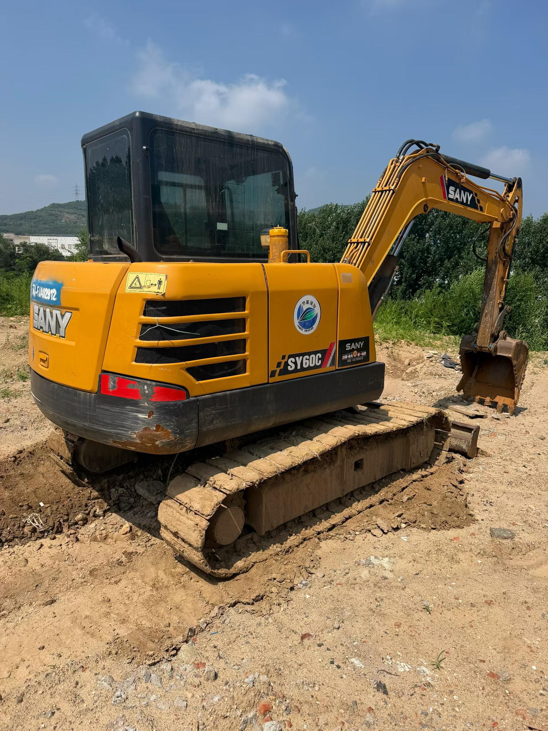 Buy Sany SY60 Used Excavator / 2