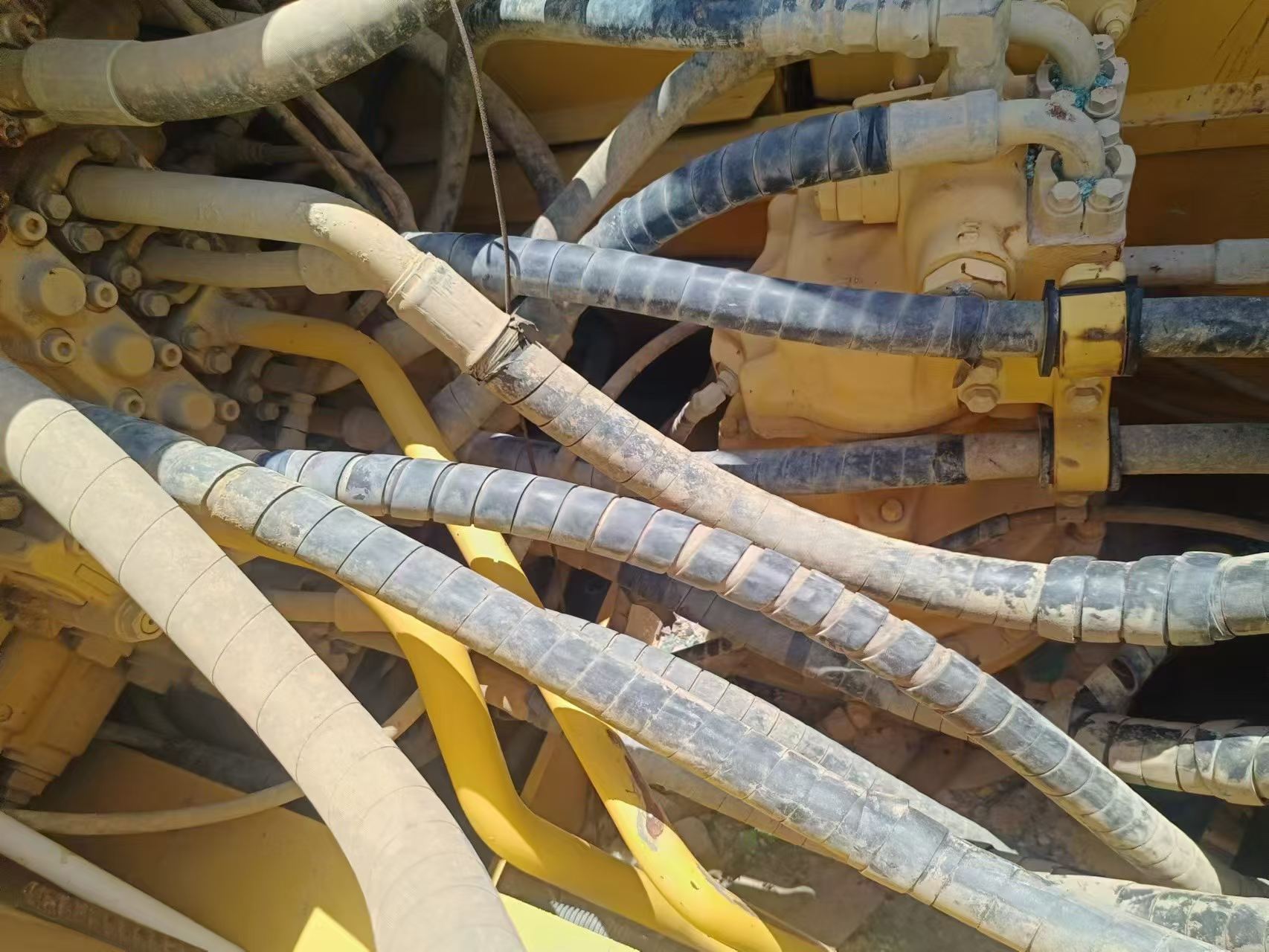 Buy Komatsu PC200-8 Used Excavator / 5