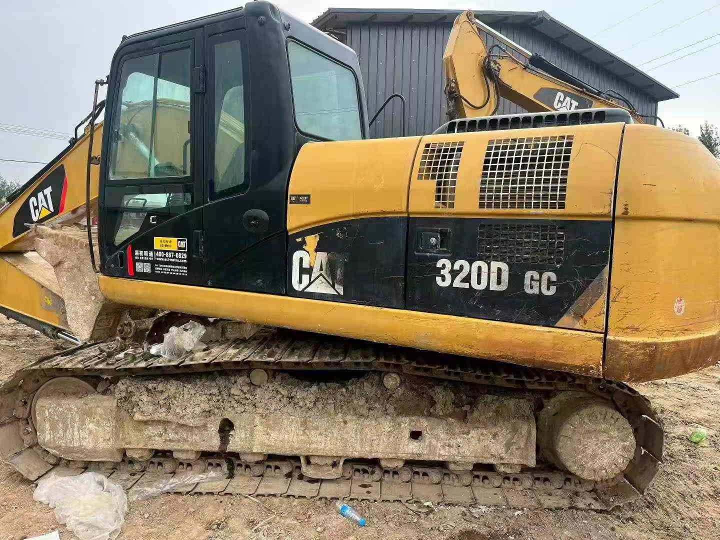 Buy Caterpillar 320D Used Excavator / 2