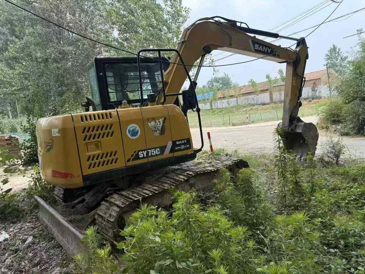 Buy Sany SY75 Used Excavator / 1
