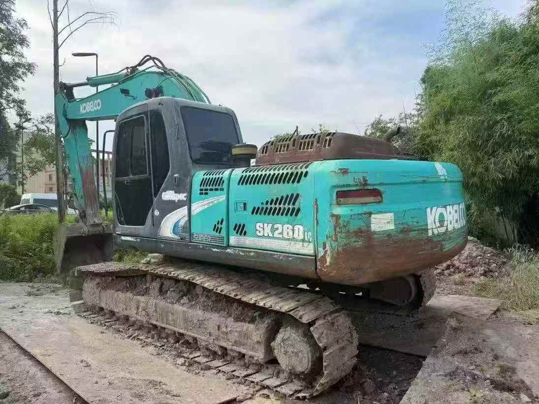 Buy Kobelco SK260LC-8 Used Excavator / 3
