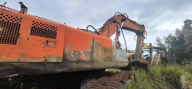 Buy Hitachi ZX330-3G Used Excavator / 1