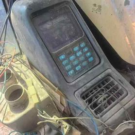 Buy Komatsu PC220 Used Excavator / 2 Buy Komatsu PC220 Used Excavator / 2