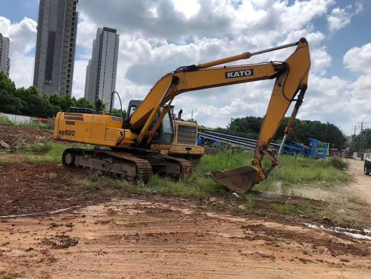 Buy Kato Used Excavator / 1