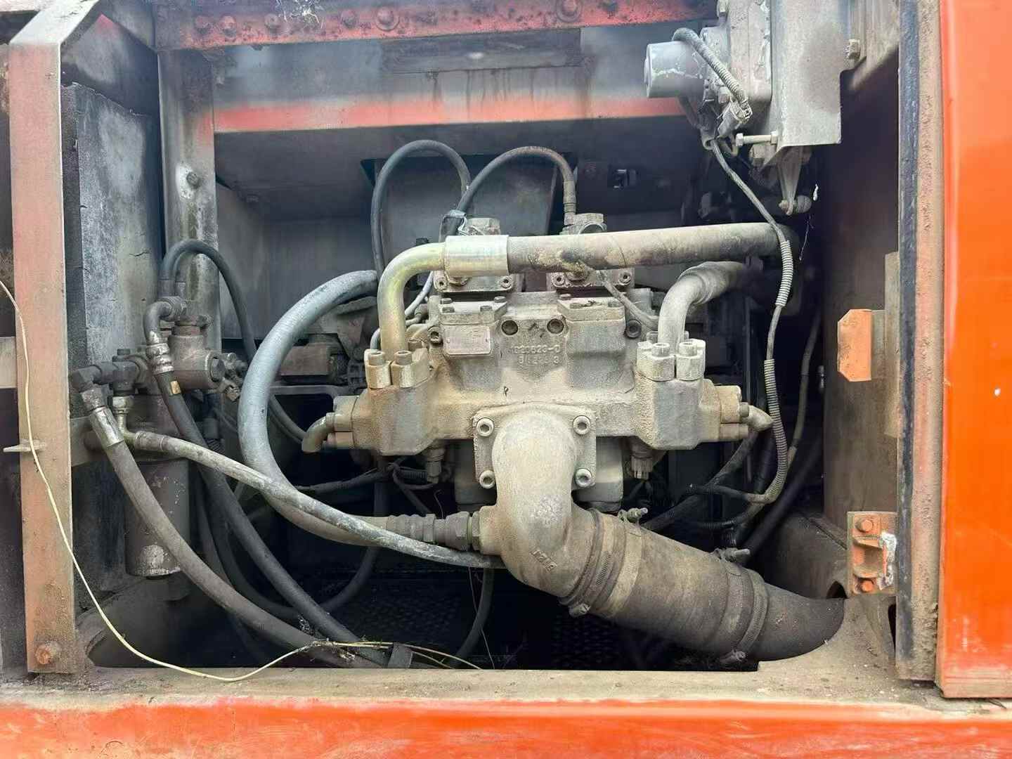 Buy Hitachi EX200-5 Used Excavator / 7