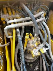 Buy Caterpillar 320D Used Excavator / 3 Buy Caterpillar 320D Used Excavator / 3