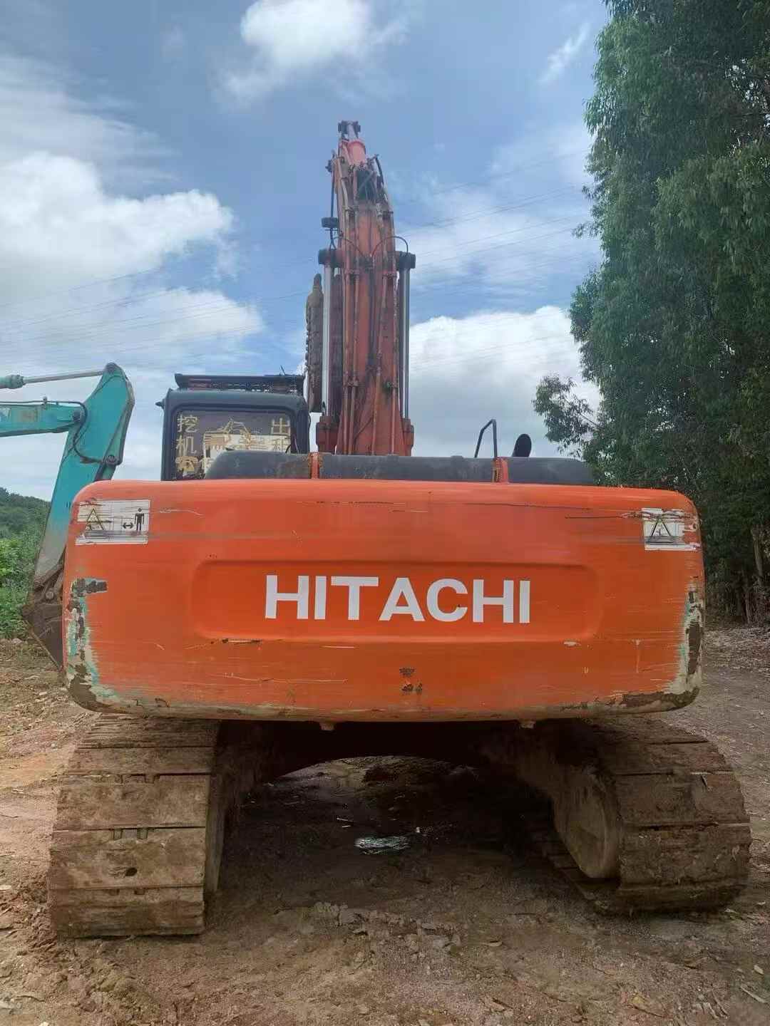 Buy Hitachi EX200-5 Used Excavator / 3