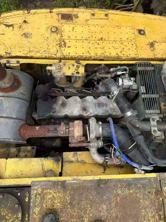 Buy Komatsu PC220-8 Used Excavator / 1