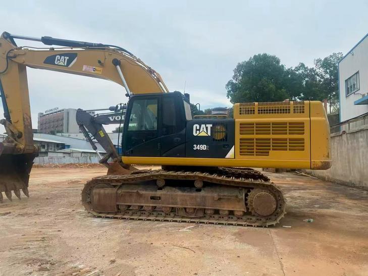 Buy Caterpillar 349E Used Excavator / 1