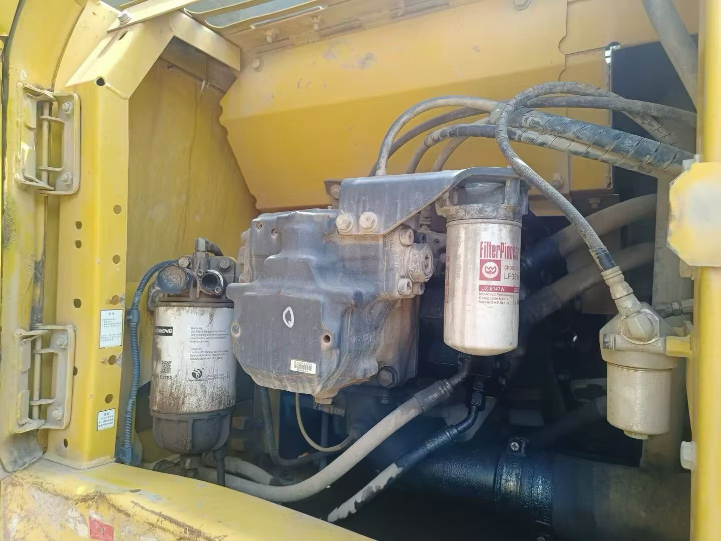 Buy Komatsu PC200-8 Used Excavator / 6