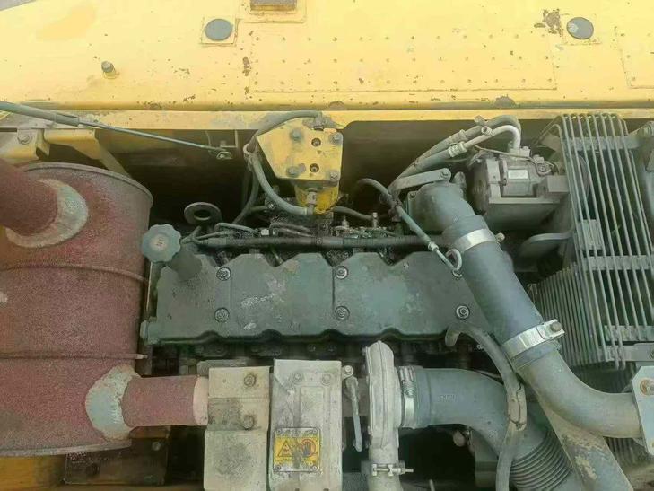 Buy Komatsu PC200-8 Used Excavator / 1