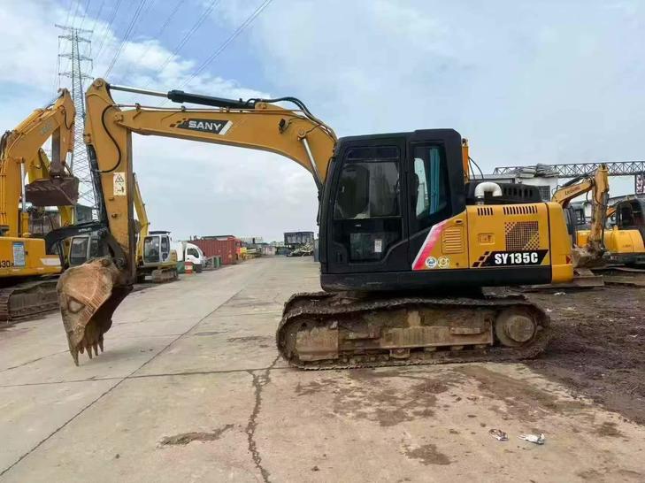 Buy Sany SY125C Used Excavator / 1