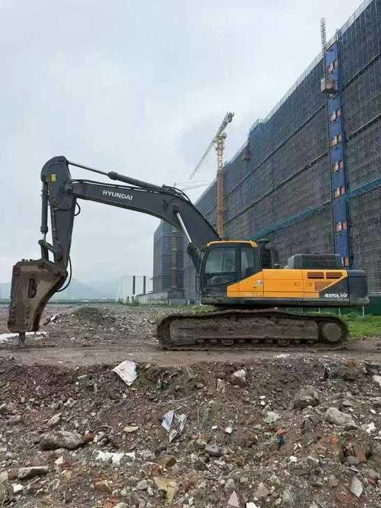 Buy Hyundai R485LVS Used Excavator / 1