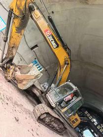 Buy XCMG XE245DK Used Excavator / 3 Buy XCMG XE245DK Used Excavator / 3