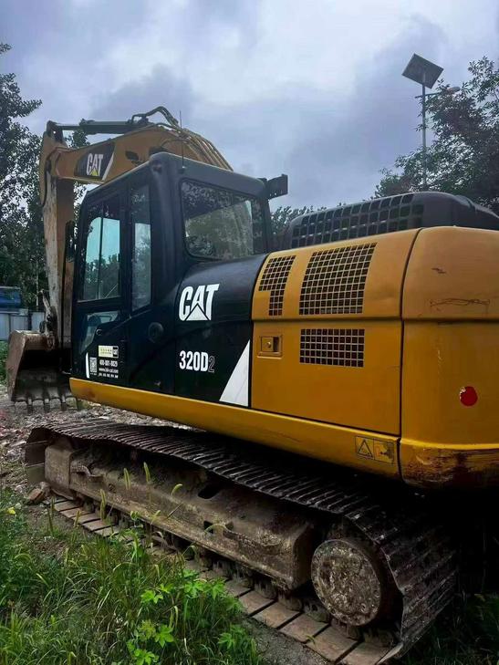 Buy Caterpillar 320D Used Excavator / 1
