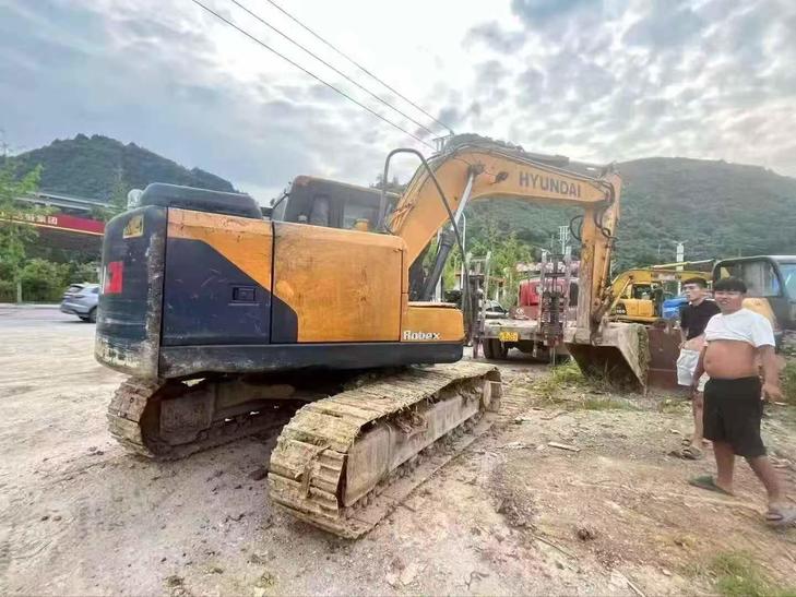 Buy Hyundai 110LVS Used Excavator / 1