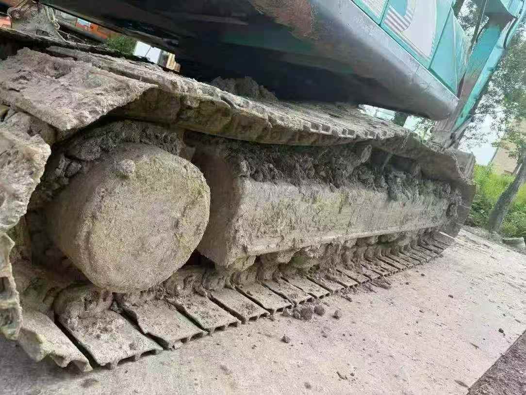 Buy Kobelco SK260LC-8 Used Excavator / 6