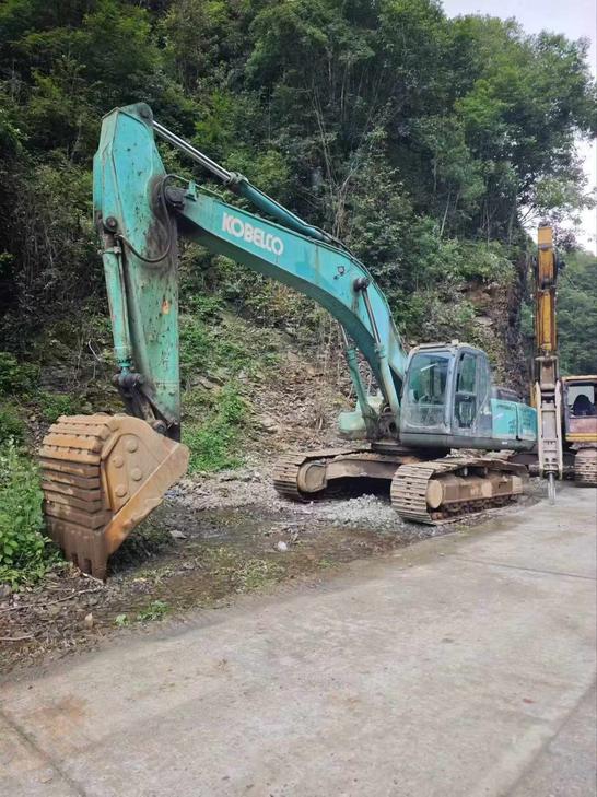 Buy Kobelco SK350-8 Used Excavator / 1