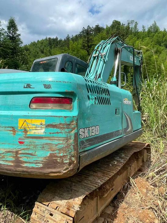 Buy Kobelco SK130 Used Excavator / 1