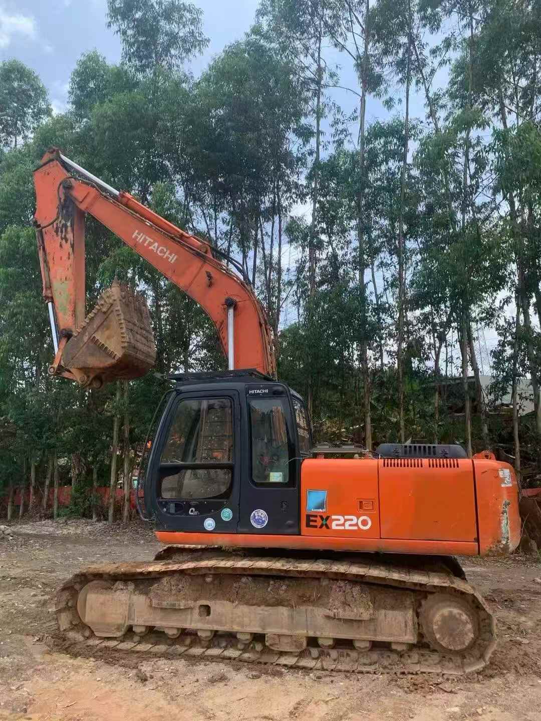 Buy Hitachi EX200-5 Used Excavator / 4
