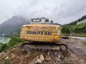 Buy Komatsu PC200 Used Excavator / 2 Buy Komatsu PC200 Used Excavator / 2