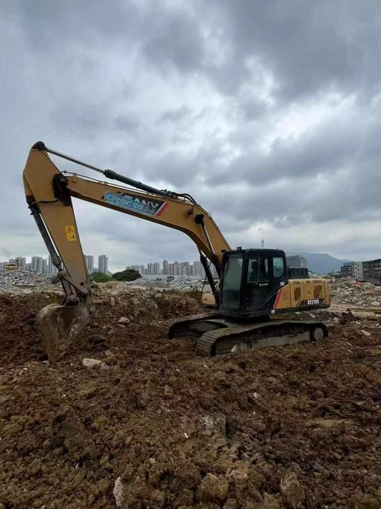 Buy Sany SY215C-8 Used Excavator / 1