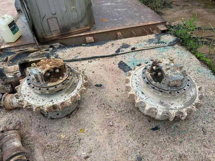 Buy Komatsu Used Excavator / 1