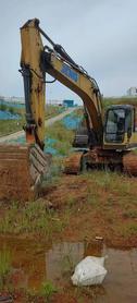 Buy XCMG XE200 Used Excavator / 3 Buy XCMG XE200 Used Excavator / 3
