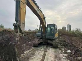 Buy XCMG XE205DA Used Excavator / 3 Buy XCMG XE205DA Used Excavator / 3