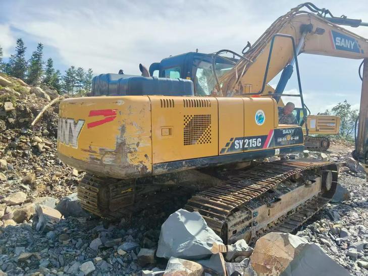 Buy Sany SY215C Used Excavator / 1