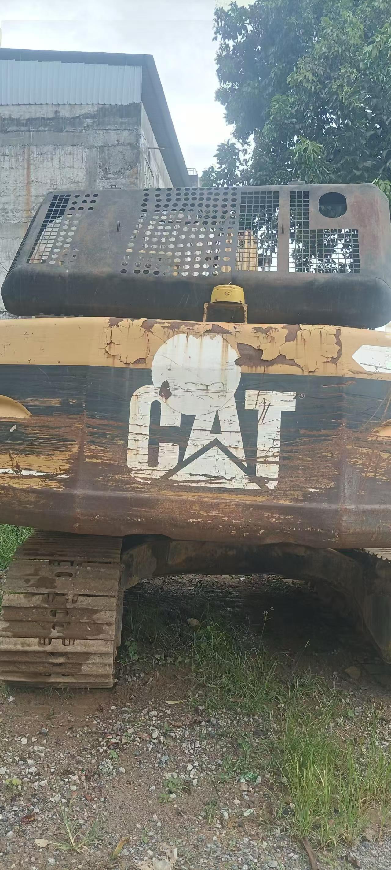 Buy Caterpillar 320V2 Used Excavator / 5