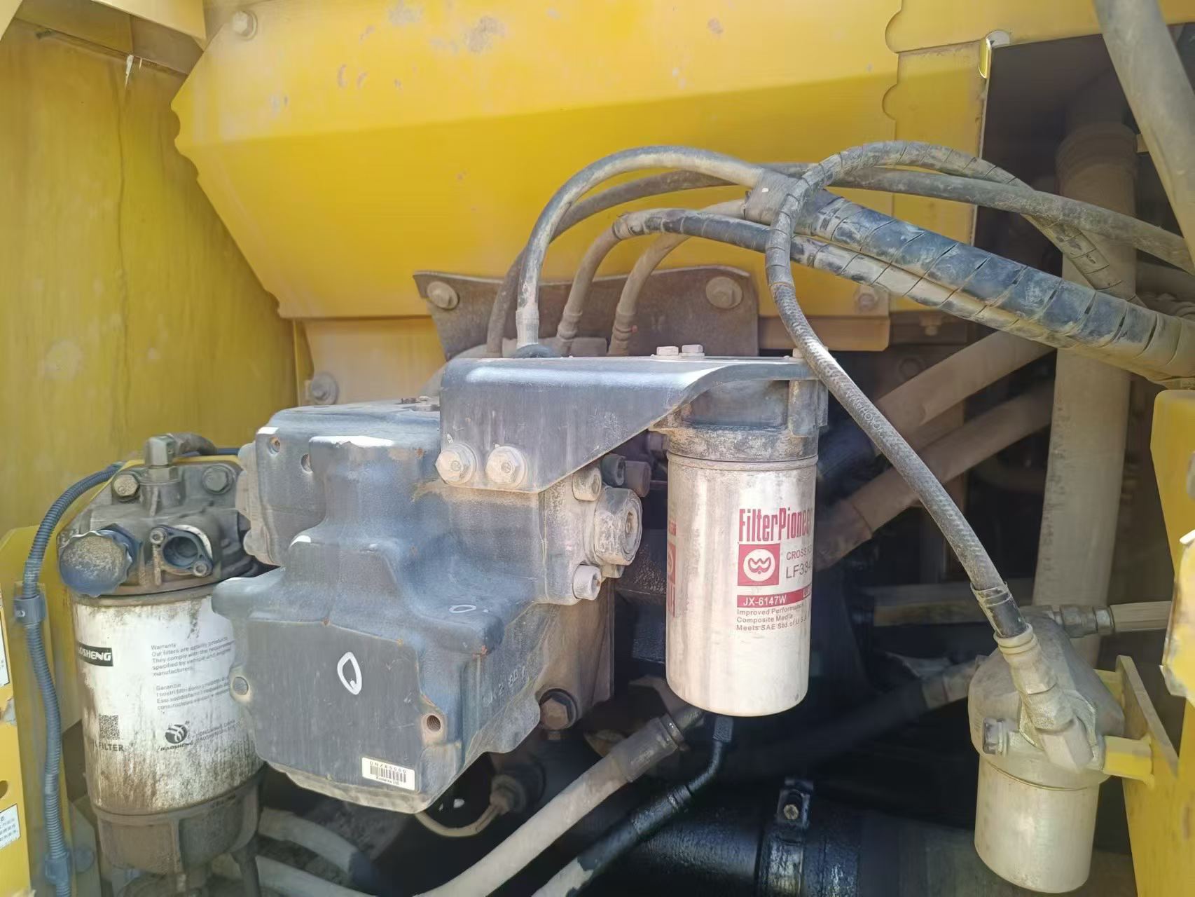 Buy Komatsu PC200-8 Used Excavator / 3