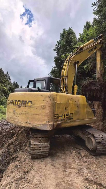 Buy Sumitomo SH130-3 Used Excavator / 1