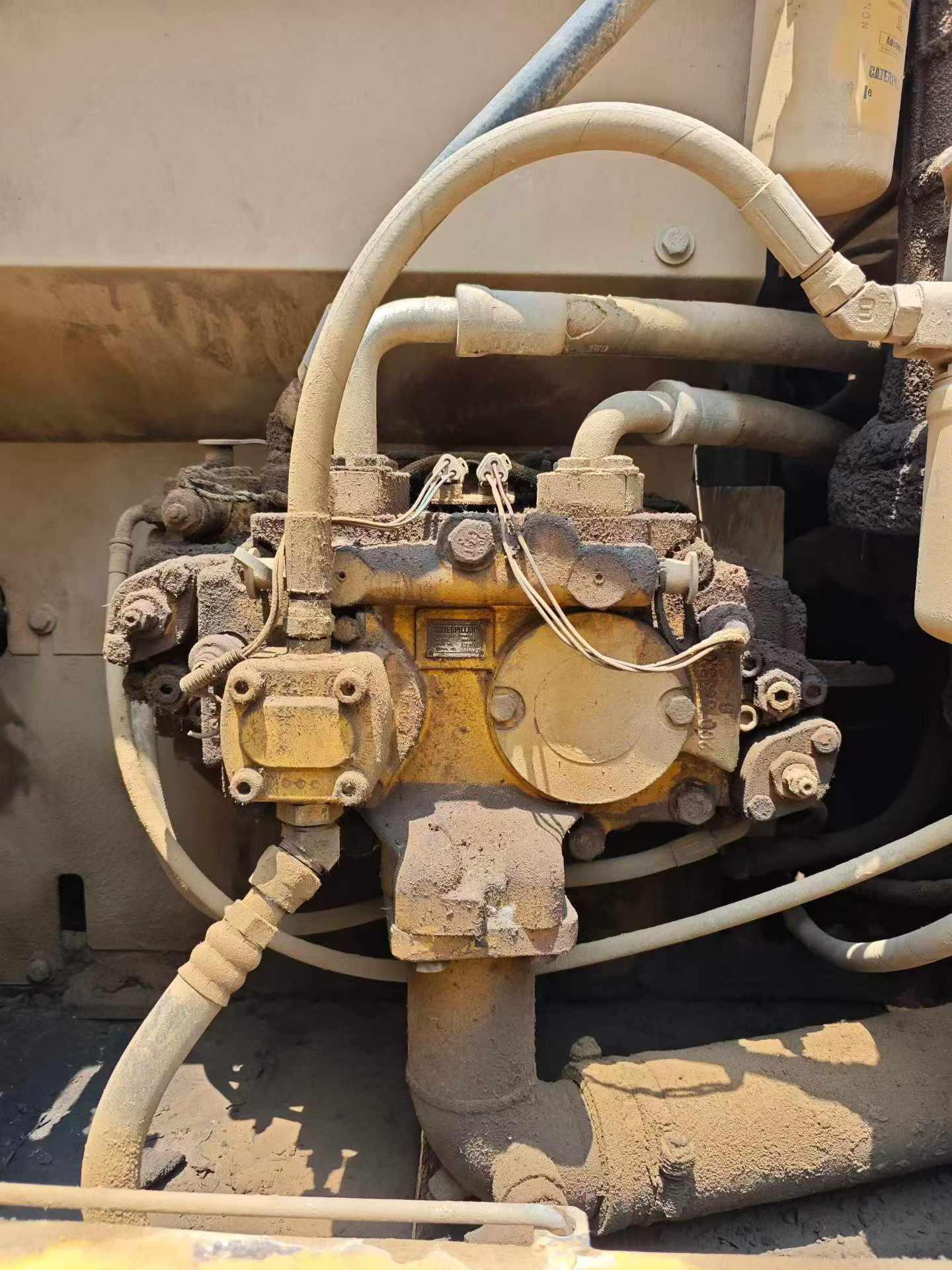 Buy Caterpillar 323DL Used Excavator / 8